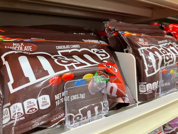 Grovetown Usa Retail Store Mms Chocolate Bags — Fotografia de Stock