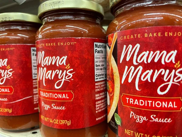 Grovetown, Ga USA - 04: 30 22: Mama Marys pizza soslu spagetti dükkanı