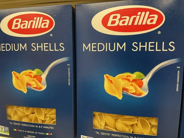 Grovetown, Ga USA - 04: 30: 22: Perakende satış mağazası Barilla makarna orta kabuklu
