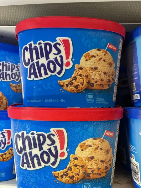 Grovetown, Ga USA - 03 05 05: 22: Perakende satış mağazası dondurma bölümü Breyers Chips Ahoy