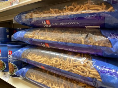 Grovetown, Ga USA - 03 05: 22: Erişte torbaları perakende mağazası