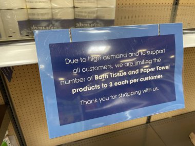 Grovetown, Ga USA - 08 22 22: Kroger Perakende mağaza limit tabelaları covid 19 pandemik yan görünüm sırasında