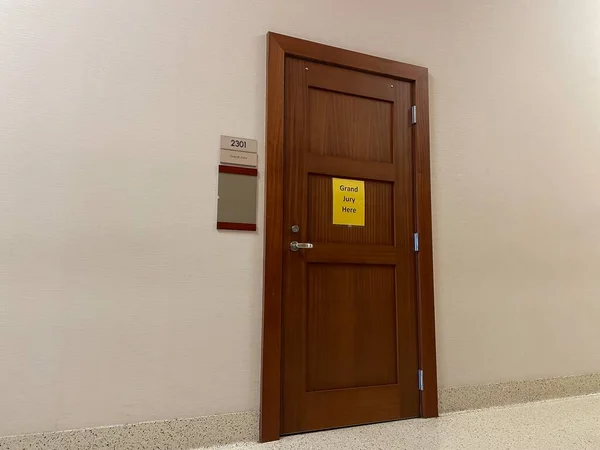 Augusta Usa Richmond County Courthouthouse Interior Grand Jury Sign Door — 스톡 사진