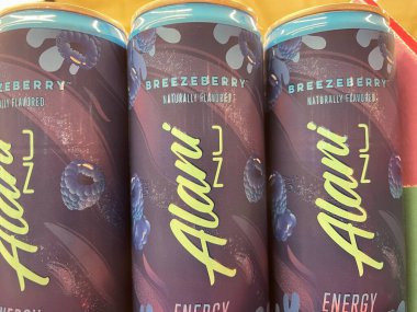 Grovetown, Ga USA - 03 19 19 22: Alani enerji içeceği perakende satış mağazasında