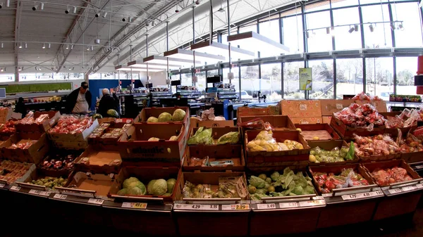 Augusta, Ga USA - 02: 20 22: LIDL Perakende bakkal benzersiz alışveriş deneyimi