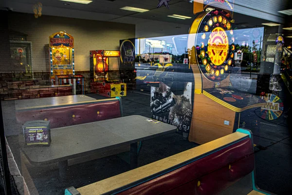 Augusta Usa Chuck Cheese Pizza Arcade Restaurant Looking Window Games — Stock Fotó