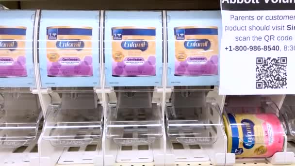 Usa Grovetown Retail Store Baby Formula Shortage Abbott Recall Enamel — 图库视频影像