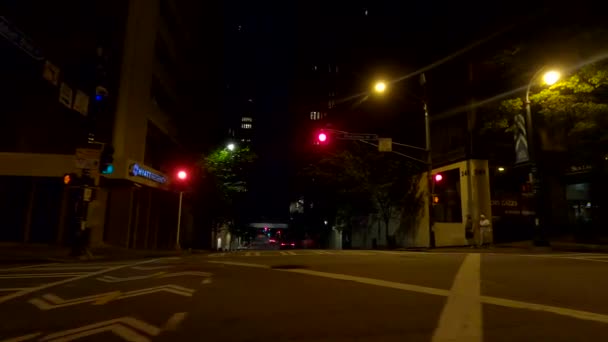 Atlanta Eua Downtown Atlanta Noite Iluminado Luzes Néon Azul Roxo — Vídeo de Stock