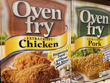 Grovetown, Ga USA - 05 10 22: Shake n Bake sezonu perakende satış mağazasındaki fırın kızartmasında ekmek ekmek