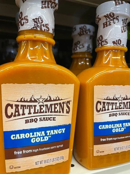 Grovetown, Ga USA - 05 10 22: Cattleman 'ın barbekü sosu perakende satış mağazası