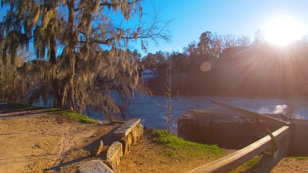 Augusta Usa Savannah Rapids Pavilion Park Trail Sun Beaming — стоковое фото