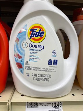 Grovetown, Ga USA - 05 10 22: Retail Laundry detergent Free scent