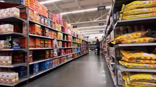 Grovetown Usa Sklep Detaliczny Walmart Pan Środek Sklepu Ludzie — Wideo stockowe