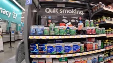 Grovetown, Ga USA - 05: 22: Walmart perakende satış mağazası pan eczane eczane alanı