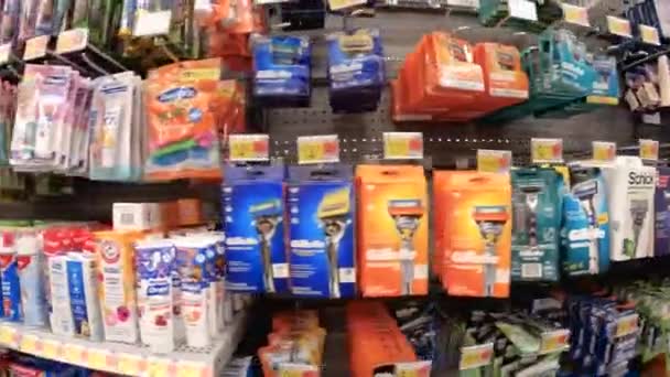Grovetown Usa Walmart Einzelhandelsgeschäft Pan Apothekenbereich Mundpflege — Stockvideo