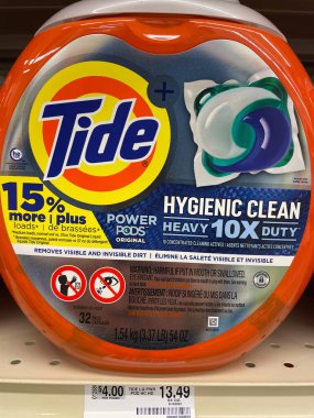 Grovetown, Ga USA - 05: 22 22: Perakende mağazası rafı Tide çamaşır deterjanı 10 kez