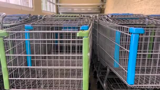 Augusta Usa Walmart Neighborhood Market Tilt Shopping Carts Lobby — Vídeo de Stock