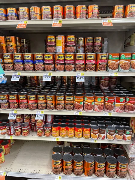 Hephzibah, Ga USA - 04: 30 30 IGA perakende satış mağazası fasulye bölümü