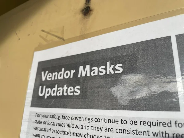 Grovetown Usa Sklepy Detaliczne Detaliczne Sprzedawca Covid Maska Twarzy Znak — Zdjęcie stockowe