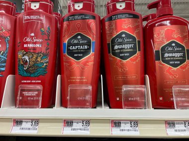 Grovetown, Ga USA - 05: 28 28: Perakende mağazası banyo sabunu vücut yıkama Old Spice ve fiyatları