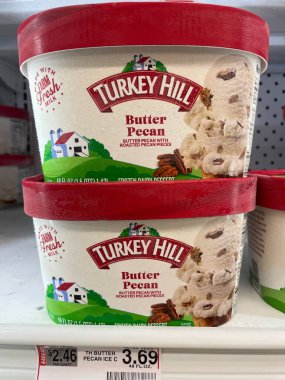 Grovetown, Ga USA - 05: 26 22: Perakende mağazası Turkey Hill Dondurma Fındık Ezmesi