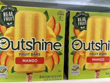 Grovetown, Ga USA - 05: 28 28 22: Dondurmacı Outshine mangosu