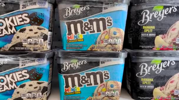 Grovetown Usa Retail Store Breyers Ice Cream Variety — ストック動画