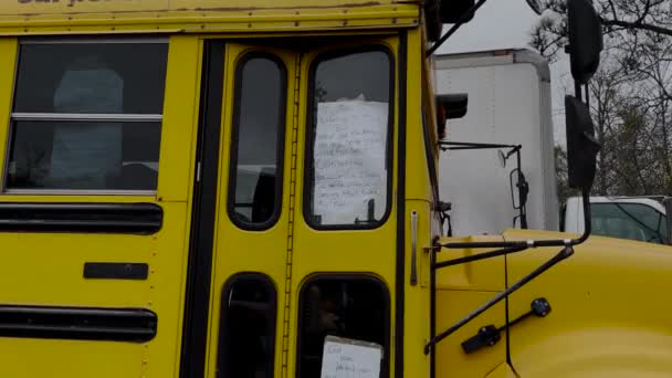 Augusta Usa Yellow School Bus Several Warning Signs Window Criminals — Wideo stockowe