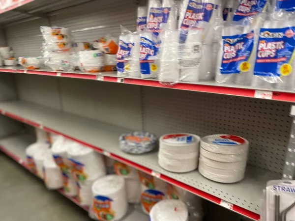 Augusta Usa Family Dollar Retail Store Internal Paper Plate Section — 스톡 사진