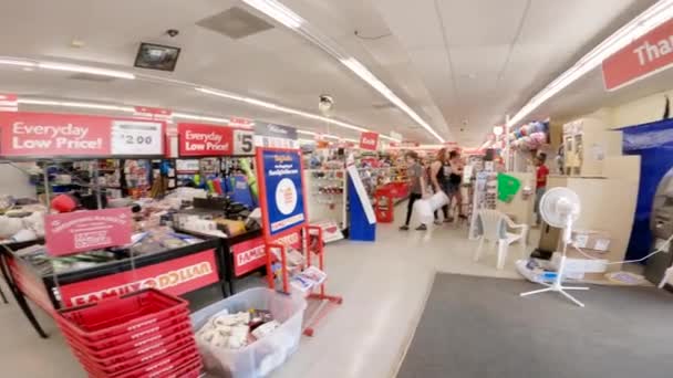 Augusta Usa Familie Dollar Winkel Mensen Bij Het Afrekenen Verlaten — Stockvideo