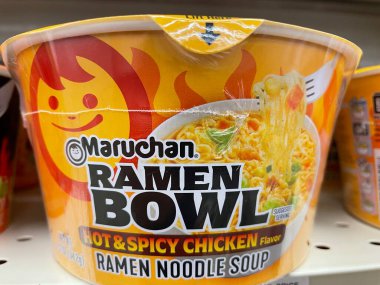 Grovetown, Ga USA - 06 07 22: Maruchan ramen erişteli tavuk kasesi