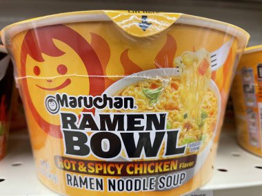 Grovetown, Ga USA - 06 07 22: Maruchan ramen erişteli tavuk kasesi