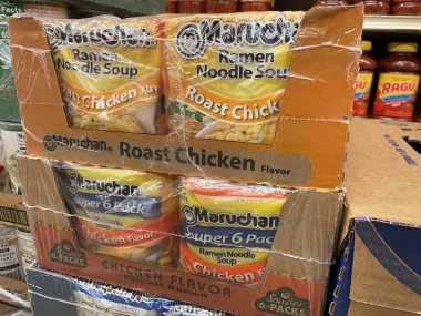 Grovetown, Ga USA - 06 07: 22: Maruchan ramen eriştesi.