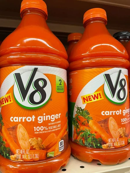 Grovetown Usa Retail Store Bottle Juice Carrot Ginger — Stockfoto