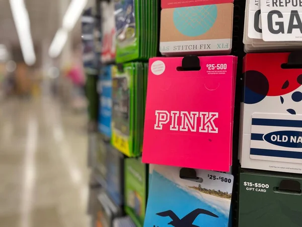 Grovetown Usa Retail Store Pink Branded Gift Card — Stockfoto