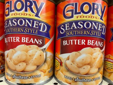 Grovetown, GA USA - 06 10 22: Perakende mağazası Glory konserve fasulyesi