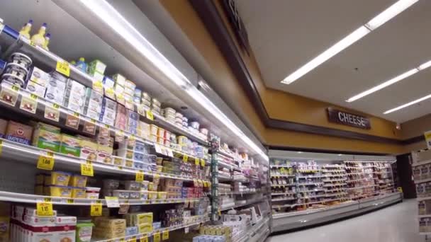 Wrens Usa Ingles Maloobchod Potravinami Wrens Vnitřní Mléčné Ceny 2021 — Stock video