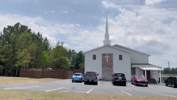 Hephzibah Usa Fbi Allanó Asamblea Oración Iglesia Parte Delantera Old — Vídeo de stock