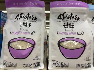 Grovetown, Ga USA - 06 10 22: Perakende mağazası 4 kız kardeş pirinç torbası