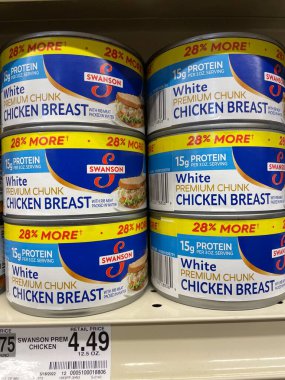 Grovetown, Ga USA - 06 10 22: Swanson tavuk göğsü ve fiyatı
