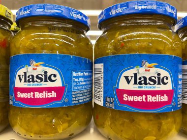 Grovetown, Ga USA - 06 10 22: Perakende mağazası Vlassiç tatlı çeşni