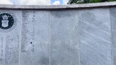 Grovetown, Ga USA - 07 03 03 22: 22: Grovetown şehir merkezindeki Gaziler Anıtı