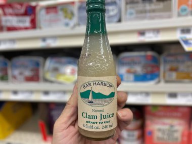 Grovetown, Ga USA - 07 24 22: Retail grocery store hand holding