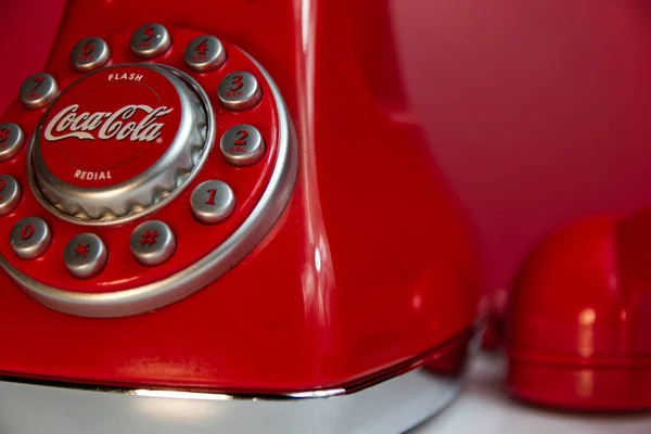 Vintage Coca Cola Red Push Button Land Line Phone Post — Fotografia de Stock