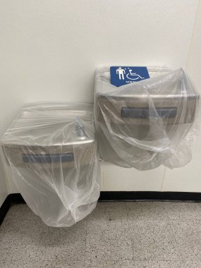 İç içme suyu fıskiyelerini örtün. Coronavirüs güvenliği Georgia USA