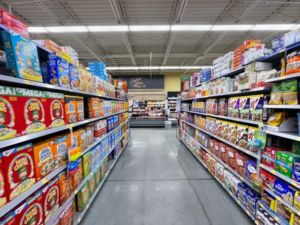 Augusta Usa Walmart Tienda Comestibles Interior Mirando Hacia Pasillo Cereales — Foto de Stock