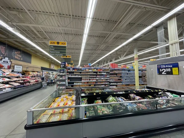 Augusta Usa Walmart Supermercado Interior Congelador Ataúd Caso Pasillo Trasero — Foto de Stock