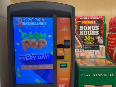 Grovetown, Ga USA - 09 09 09 22: Perakende satış mağazası Georgia Loto Bilet Makinesi
