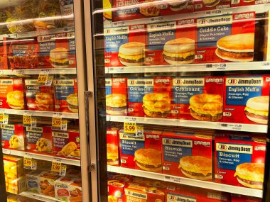 Grovetown, Ga USA - 09: 15 - 22: Market dondurulmuş kahvaltı bölümü Jimmy Dean