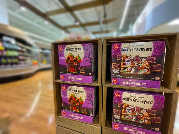 Grovetown, Ga USA - 09: 15: 22: Çocuklar için Perili Cadılar Bayramı evi dekorasyon kiti